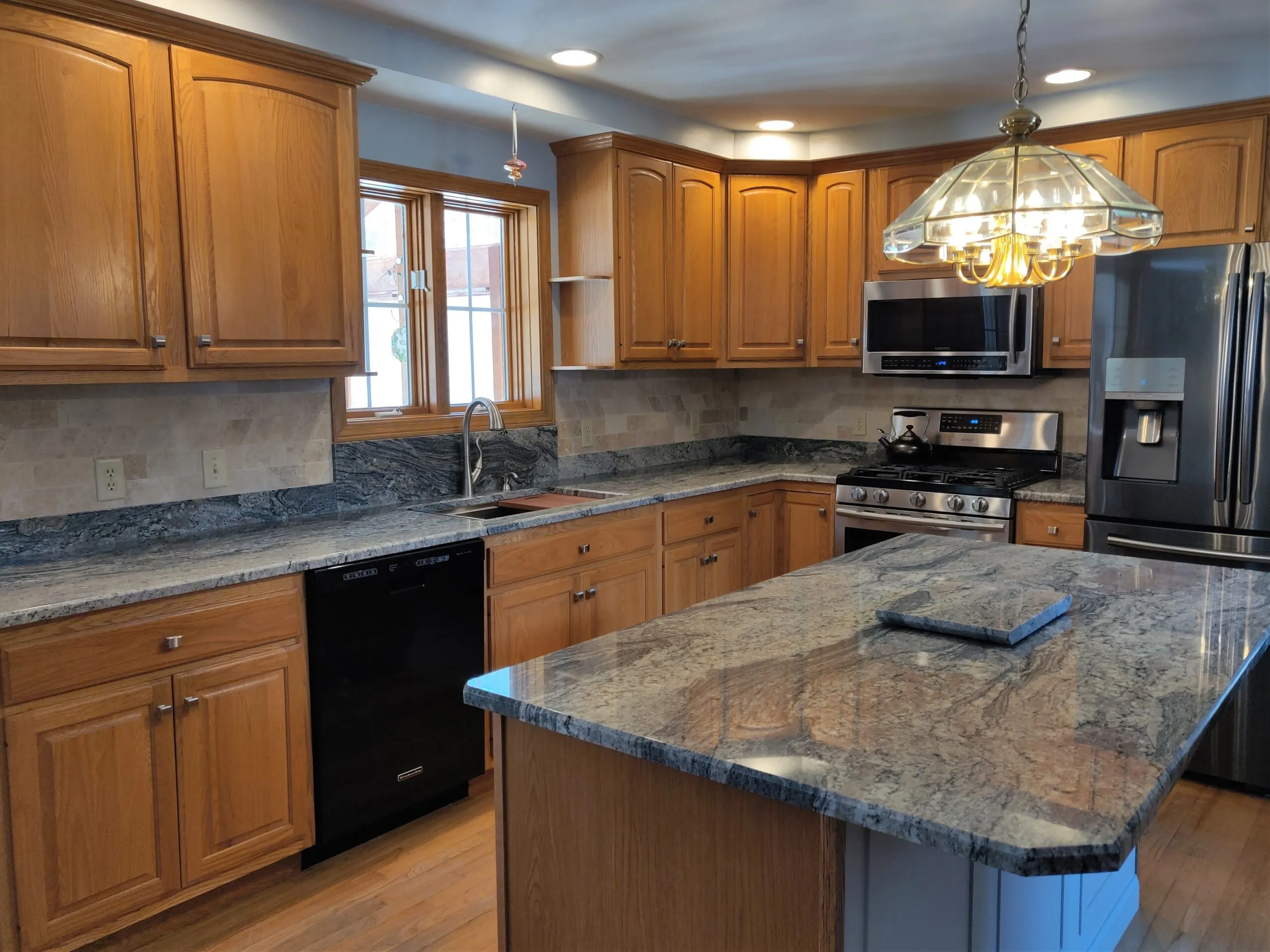 Granite kitchen countertops with island